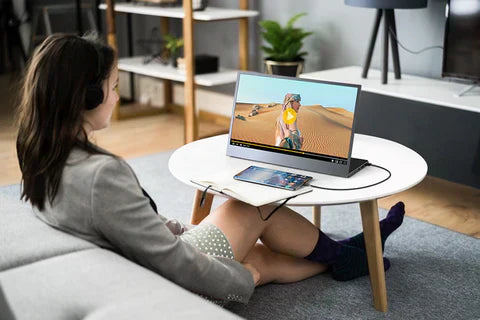 LCD vs IPS Monitors: Which Is Better Monitor Panel Type?